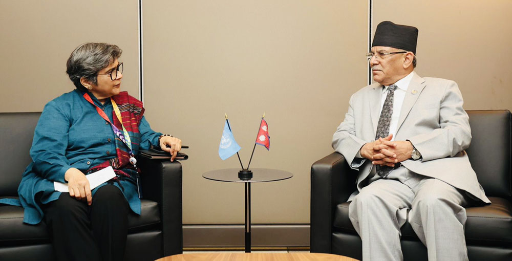 प्रधानमन्त्री दाहालसँग राष्ट्रसङ्घीय उच्च प्रतिनिधि फतिमाको भेट