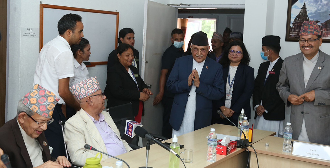 माधव नेपालको पार्टीलाई पहिलोपटक एमालेको औपचारिक निमन्त्रणा