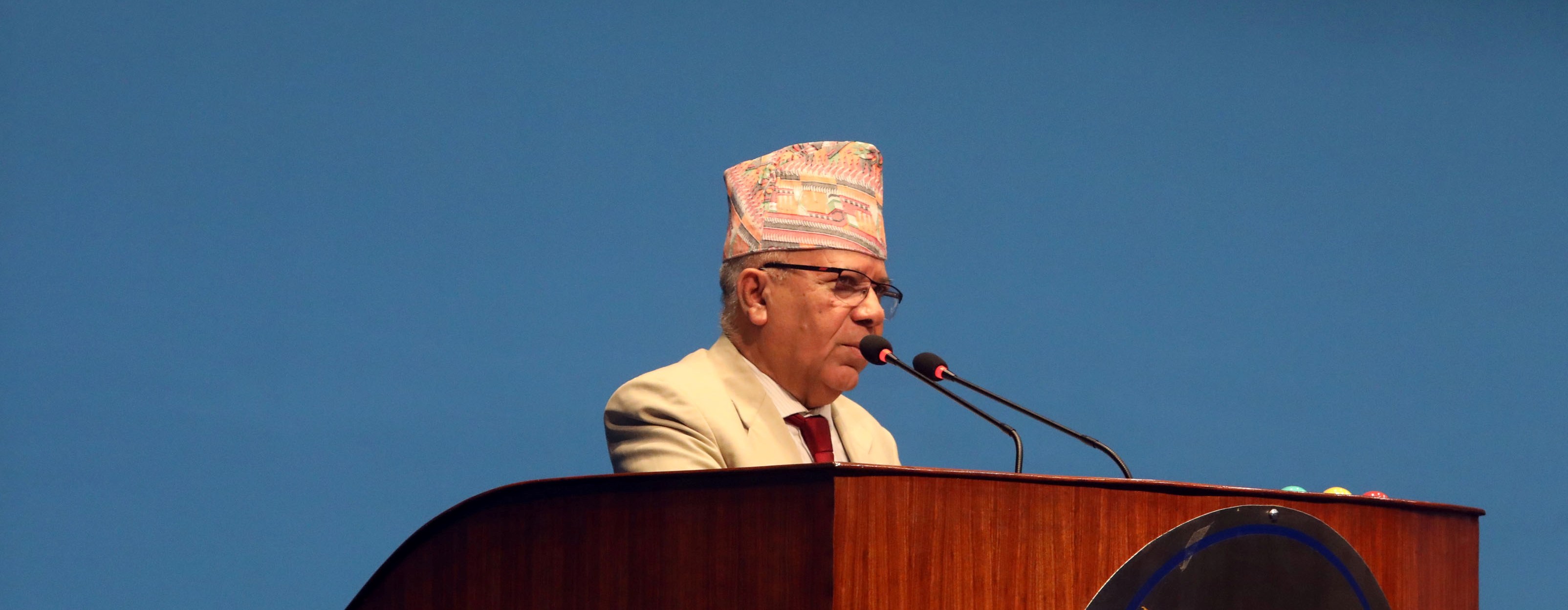 प्रतिपक्ष दलले सत्ताबाट हट्नुको पीडा सदन अवरोध गरेर पोख्ने होइन : माधव नेपाल